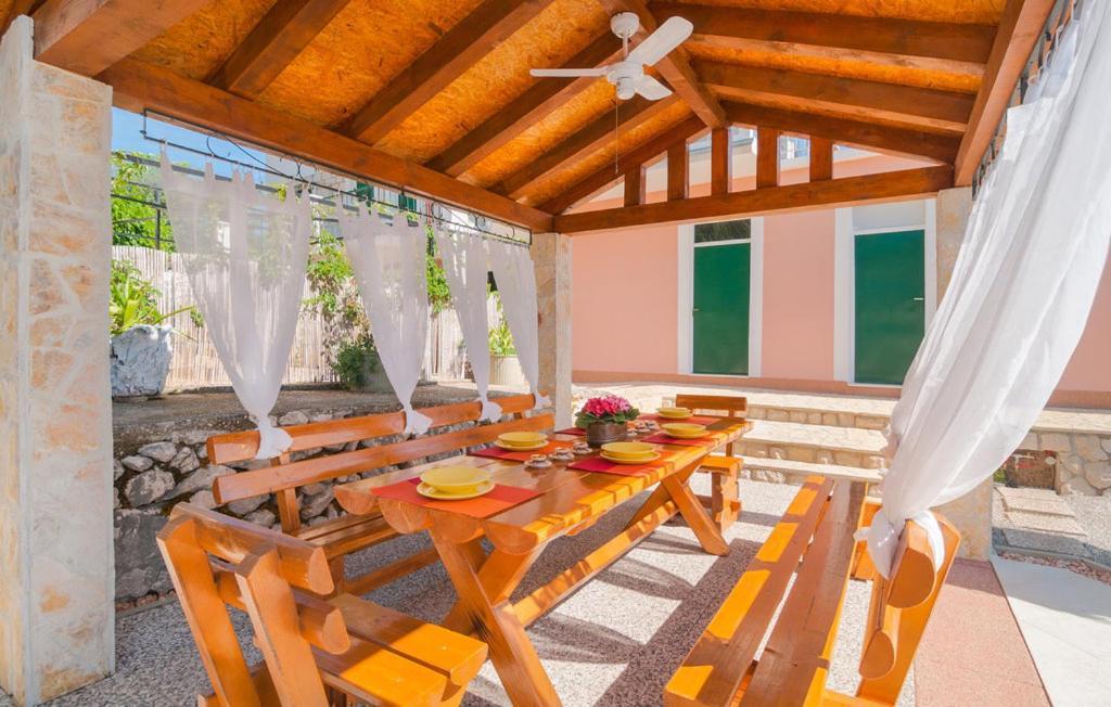 Holiday home Perunika Zezevica Bagian luar foto