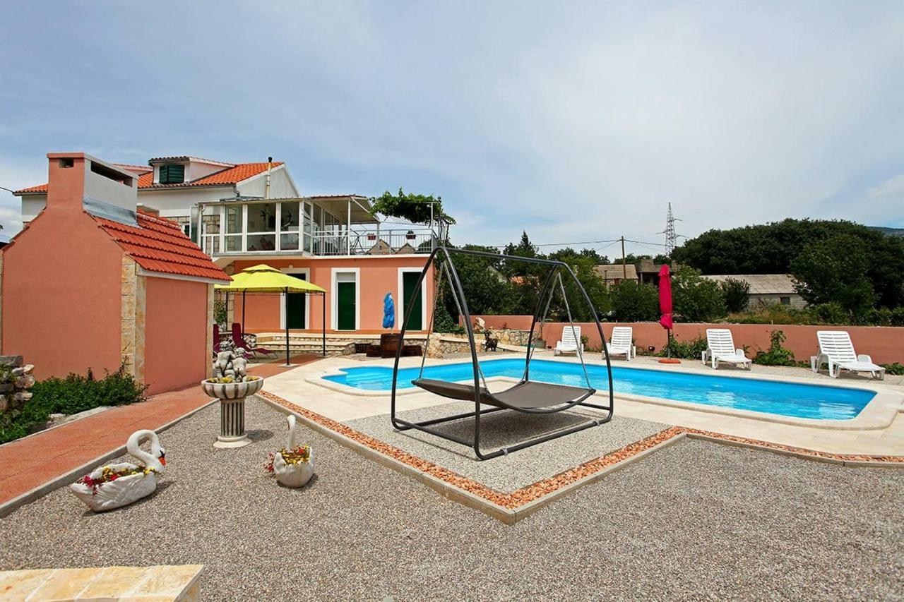 Holiday home Perunika Zezevica Bagian luar foto