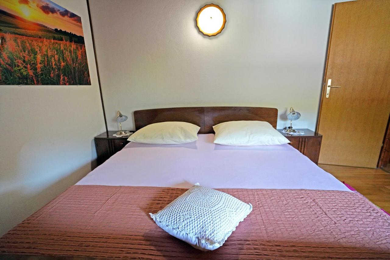 Holiday home Perunika Zezevica Bagian luar foto
